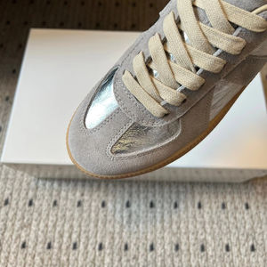 รองเท้ากีฬาหนังคู่รัก รุ่นขายดี - ดีไซน์เข้าชุด สวมใส่สบาย รองเท้าลำลองสำหรับกิจกรรมกลางแจ้ง - Product Image 5