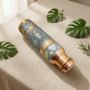 Botella de Agua Ecológica de Cobre Puro Cepillado Premium con Diseño Floral Meenakari Plateado, 100% Hermética, Ayurvédica, para el Hogar - Product Image 2