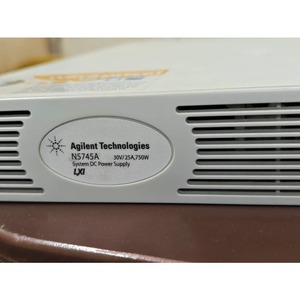 1 fuente de alimentación KEYSIGHT N5745A usada *X* - Product Image 2