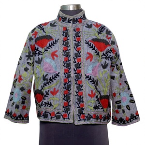 เสื้อแจ็คเก็ตผู้หญิงแขนสามส่วนผ้าฝ้ายลายปักลายทางถักแบบซูซานี ทำมือ งานควิลท์ สำหรับฤดูใบไม้ผลิ เป็นมิตรกับสิ่งแวดล้อม ขายส่ง - Product Image 1