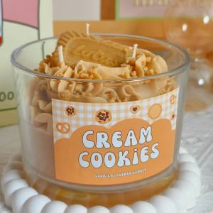 Vela Aromática Artesanal en Forma de Copa de Crema de Frutas, Cera de Soja y Cera de Abeja, Fragancia de Fresa, Arándano y Plátano, Adorno de Regalo, Accesorio de Fotografía - Product Image 3