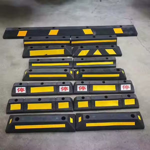 Bordillos Divisores de Estacionamiento de Caucho de Alta Calidad de 600 mm para Estacionamientos - Product Image 4