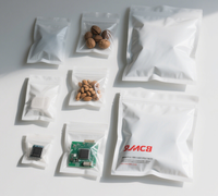 Sac d'emballage en plastique refermable transparent à l'avant et blanc à l'arrière, résistant à l'humidité, avec trous de suspension, impression en gravure, personnalisable