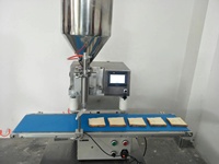 Équipement de boulangerie semi-automatique pour petites entreprises, machines industrielles, machine à gaufres, machine à remplir les boissons à piston