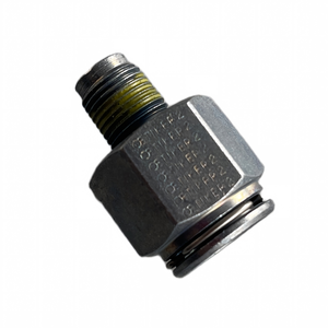 Connecteur de tuyau de refroidisseur d'huile 4800267AA pour Dodge Chrysler Town and Country 2005-2021 - Product Image 3