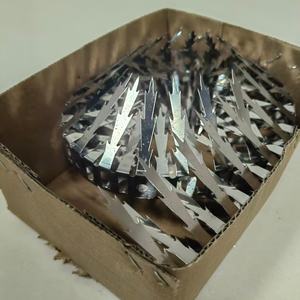 Barreaux <span class=keywords><strong>anti</strong></span>-escalade en acier inoxydable argenté, pointes <span class=keywords><strong>anti</strong></span>-oiseaux, écologiques, imperméables, taille personnalisée, pour usage extérieur sur arbres, clôtures, toitures - Product Image 6