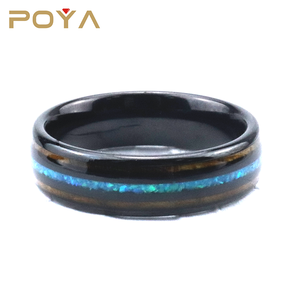 Anello in Carburo di Tungsteno Nero con Intarsio in Legno di Koa a Cupola da 6mm Poya, Regalo per Uomo - Product Image 6
