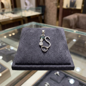 Lote al por mayor, precio a granel, la mejor calidad, estilo de lujo, elegante, para bodas, joyería para mujer, dijes de piedras preciosas, ónix verde tallado en plata hecho a mano - Product Image 2