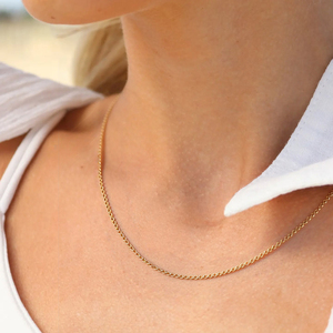 Collar de cadenas ultrafinas de 2mm con cierre de langosta a prueba de herrumbre, collar de cadena Belcher de acero inoxidable 316L de oro PVD de 18 quilates para mujer - Product Image 2