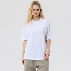 เสื้อยืดคอกลมแขนสั้นสีเทาสำหรับผู้ชาย ผ้าฝ้าย 100% ทรงปกติ ใส่ได้ทุกฤดู สีพื้น ย้อมแบบเรียบ - Product Image 3