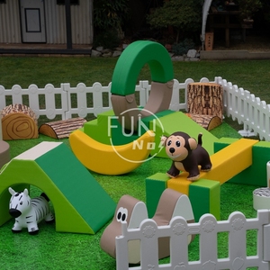 Nouveau Design <span class=keywords><strong>Jungle</strong></span> Thème Mousse Soft Play Ball Pits Equipement Aire de jeux extérieure pour bébé Soft Play Set avec clôtures - Product Image 3