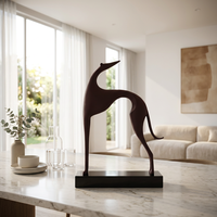 Sculpture d'art rouge sur base en marbre, statue d'animal moderne de luxe, ornement décoratif de bureau, artisanat en métal fait main, cadeau