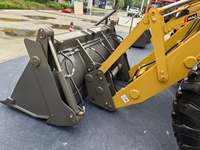 Mesin Berat Hemat Biaya Kapasitas Kerja Tinggi 388H Backhoe Loader untuk Lokasi Konstruksi
