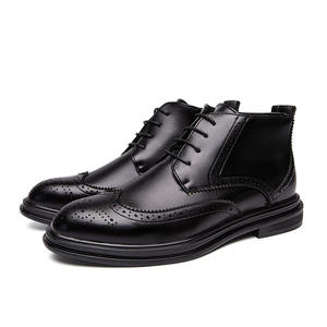 Botas para hombre más vendidas, botas de trabajo británicas de caña alta a la moda, zapatos casuales de caña media versátiles para hombre - Product Image 1