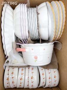 Precio al por mayor: Lote mixto <span class=keywords><strong>de</strong></span> <span class=keywords><strong>vajilla</strong></span> <span class=keywords><strong>de</strong></span> cerámica colorida y adorable (tazones, tazas, platillos, platos) - Venta por tonelada - Product Image 5