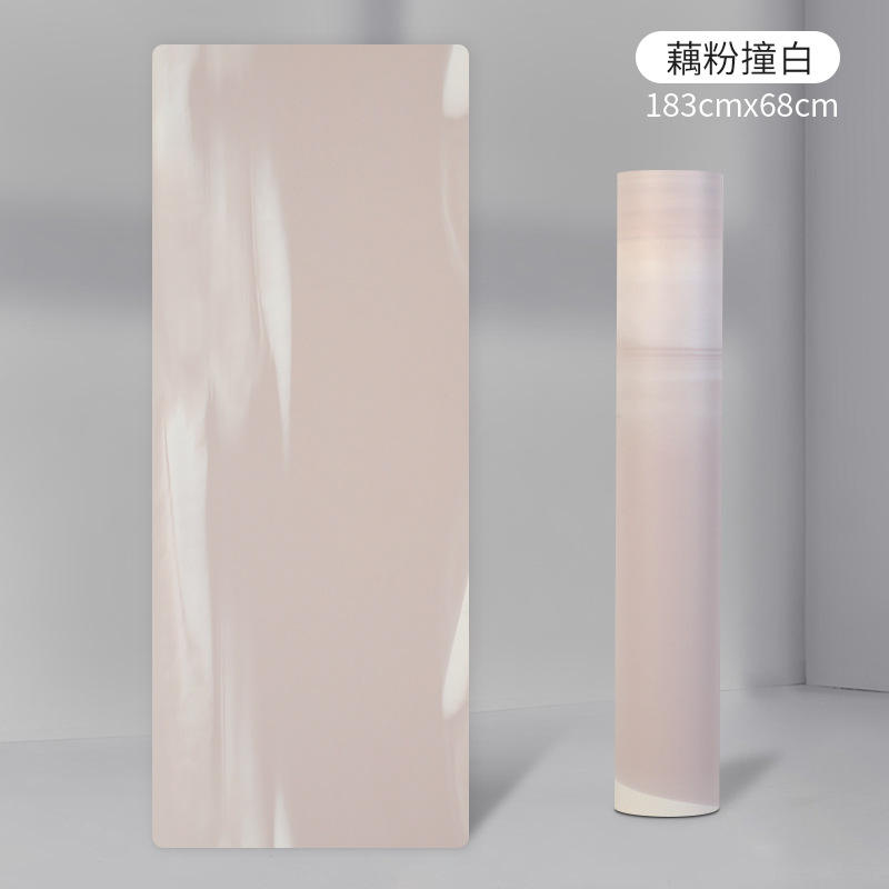 Almidón de raíz de loto se combina con blanco.