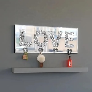DILU Cristal Amour Mur Porte-clés Étincelant Diamant Miroir Clé Mur Cadeau 4-Crochet Entrée Déco MAISON Lettré Diamant Décorations - Product Image 1