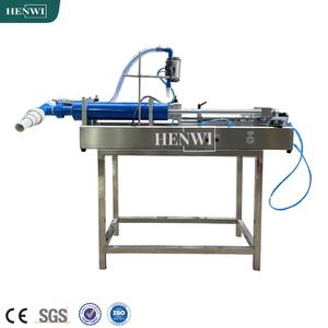 Máquina de llenado anticorrosión horizontal semiautomática para envasado de líquidos, equipo de llenado industrial resistente a <span class=keywords><strong>ácido</strong></span>s y álcalis - Product Image 1