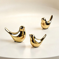 Statue d'oiseau en céramique dorée électro-plaquée, ornement d'art minimaliste pour la maison, décoration de table pour la décoration intérieure