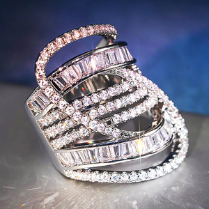 Anello a strati irregolari da donna, gioiello alla moda per le dita - Product Image 3