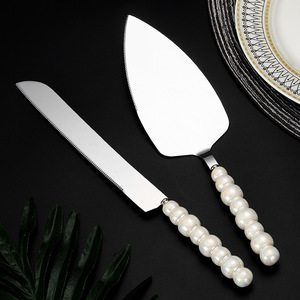 ชุดมีดเค้ก ตะหลิว ส้อม ด้ามมุก สแตนเลส 4 ชิ้น อุปกรณ์เสิร์ฟขนมหวาน สำหรับใช้ในบ้านและโรงแรม - Product Image 4