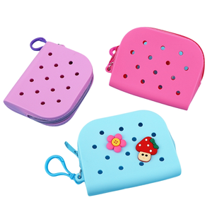 Bolsa de silicona con agujeros Diy desmontable Lindo bolso impermeable accesorios creativos para niños monedero de silicona de dibujos animados - Product Image 1