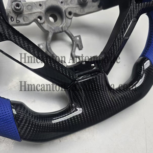 Volante Deportivo Popular de Fibra de Carbono con Agarre de Cuero Perforado, Compatible con Infiniti G27 G37 - Product Image 4