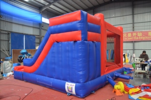 Il <span class=keywords><strong>Castello</strong></span> Gonfiabile a Tema Spider-Man nel Parco Giochi per Bambini all'Aperto Ha una Struttura Robusta e un Tema Distintivo. - Product Image 2