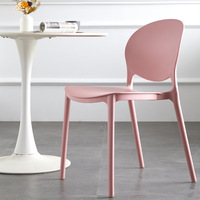 Chaise de salle à manger en plastique de style nordique moderne avec dossier simple et élégant, marque Zhishu, garantie 1 an, pour utilisation dans le salon