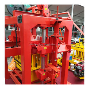 Chinas Meistverkaufte Manuelle Blockformmaschine QT4-40 Beton-Leichtbeton-Blockmaschine für Hohlblöcke Singapur - Product Image 3