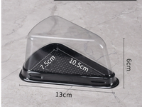 Boîte blister transparente en PET PVC jetable personnalisée pour l'emballage de gâteaux en couches triangulaires, de mousses et de tranches de cheesecake