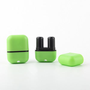 ยาดมจมูกแบบสองรูขนาดเล็ก 1.8 กรัม*2 บรรจุภัณฑ์สีเขียวสำหรับน้ำมันเย็น - Product Image 3