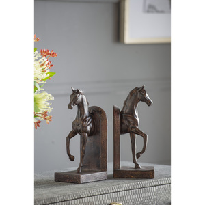 Fermalibri a forma di cavallo da trotto (S/2) 5x4x10.5 pollici, finitura bronzo, accessorio decorativo per casa e ufficio - Product Image 1