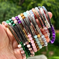 Bracelet en pierres naturelles, perles de 6 mm en pierre zèbre rose, entretoise dorée, tube en acier inoxydable, cadeau de Pâques gravé pour femme