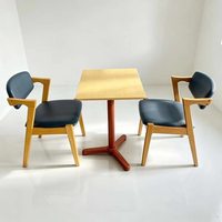 Chaise de salle à manger en bois massif et métal, 4 places, avec revêtement en cuir, personnalisable OEM ODM, pour restaurant, bar et centre commercial