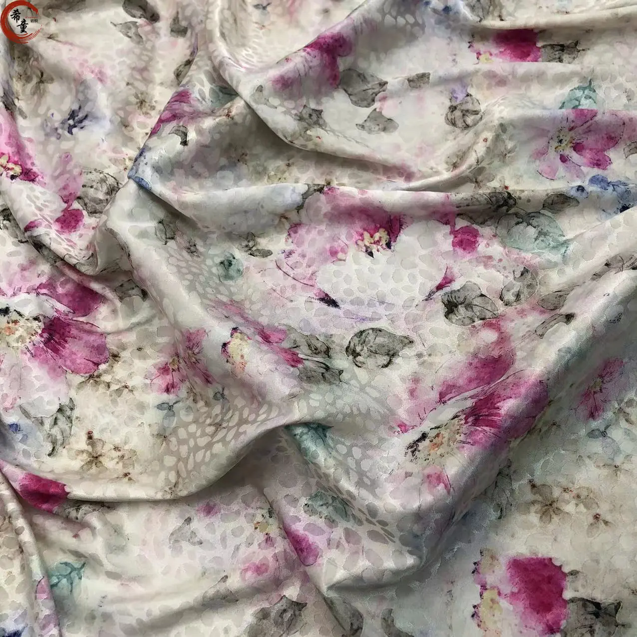 Xitong haute qualité en gros polyester soie mousseline de soie impression fleur tissu pour la fabrication de chemises habillées