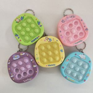 Juguete Antiestrés Personalizado - Juguete de Burbujas con Diseño de Animales - Llavero y Colgante para Bolsa - Product Image 2