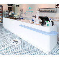 Comptoir de présentation alimentaire en surface solide acrylique durable personnalisé pour les restaurants, les bars et les magasins de détail