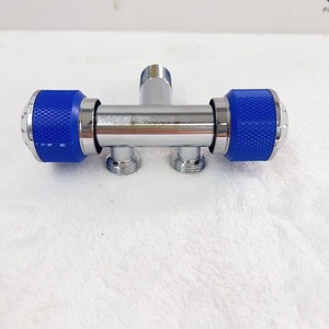 Robinet d'angle en acier inoxydable Toilet Partner 1/2 po à double sortie pour plomberie - Product Image 4