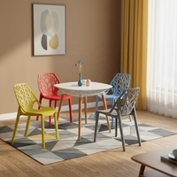 Chaises de salle à manger empilables modernes en fibre PP, légères, imperméables, pour intérieur/extérieur, chaises en plastique empilables pour bistrot, maison, école, appartement