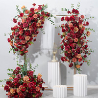 Arrangement floral de sol en rose rouge artificielle personnalisée, boule de fleurs, centre de table de fête de mariage avec chemin de fleurs rouges