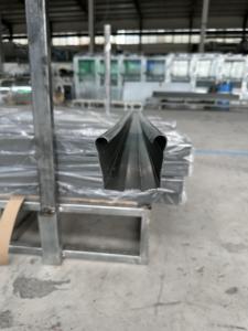 รั้วเหล็กคาร์บอนสีกระเบื้องลูกฟูก - Product Image 4