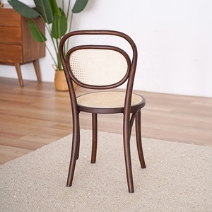 Les fabricants de meubles EXL vendent beaucoup de chaises de <span class=keywords><strong>salle</strong></span> <span class=keywords><strong>à</strong></span> <span class=keywords><strong>manger</strong></span> d'extérieur de style crème simple, dossier en <span class=keywords><strong>rotin</strong></span> tressé, chaises d'hôtel pour cafés - Product Image 1