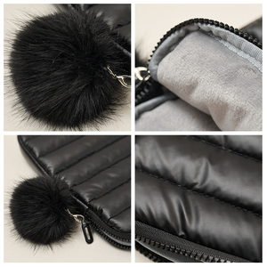 Kawail Sacoche pour ordinateur portable avec motif de nuage rayé Étui de transport pique-nique élégant - Product Image 6