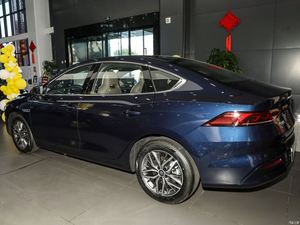 Populaire Pure Electric Sports Automatique Plus Ev Utilisé 2024 Phare 4 Portes 5 Places Berline Nouveau Véhicule Énergétique Byd Qin Autos - Product Image 6