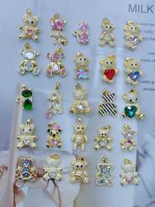 Colgante de Oro 18k al por Mayor con Micro Pavé de Zirconia, Múltiples Estilos: Corazón y Osito de Peluche - Product Image 2