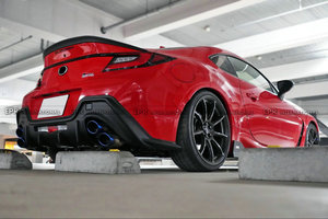 Diffuseur arrière Sky-High conçu pour Toyota GR86 ZN8 TMS Type fibre de carbone obsidienne cristalline - Product Image 4