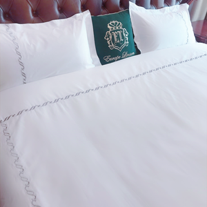Ensemble de literie brodée pour hôtel, bon marché et de haute qualité, tissu satin uni, pur coton T300 - Product Image 3