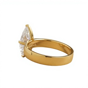 Anillo de Compromiso Solitario con Diamante Cultivado en Laboratorio de Corte Marquesa de 1.75 CT en Oro Amarillo de 14K con Engaste de Puntas - Product Image 6