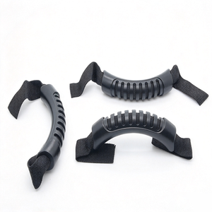Maniglia in Plastica Scanalata per Trasporto, Impugnatura Ergonomica Sostitutiva per Borse Porta Attrezzi, Sacchi Portaoggetti e Contenitori per Attrezzatura Outdoor - Product Image 1
